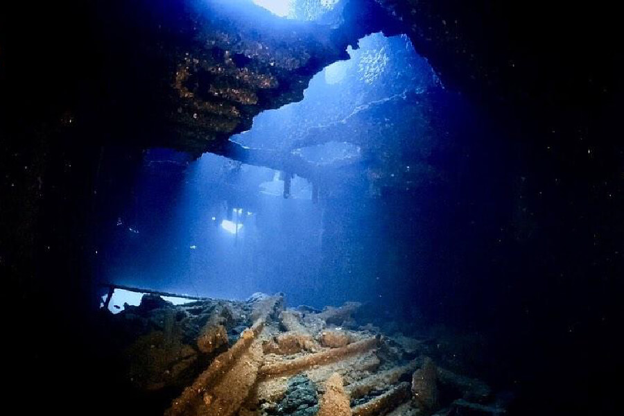 LST 447 沖縄本島ダイビングポイント | DIVE Explorers（ダイブ